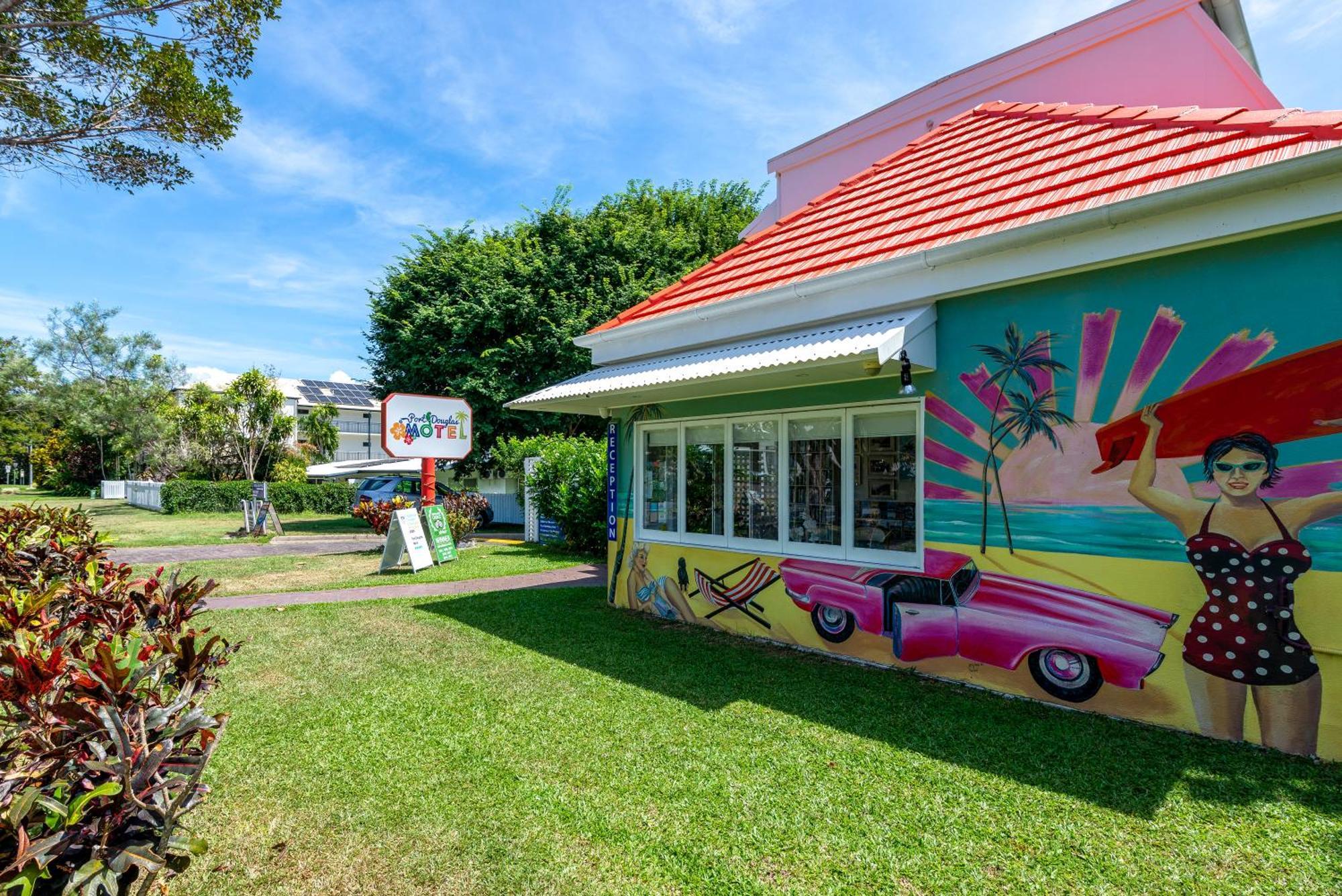 Port Douglas Motel Esterno foto