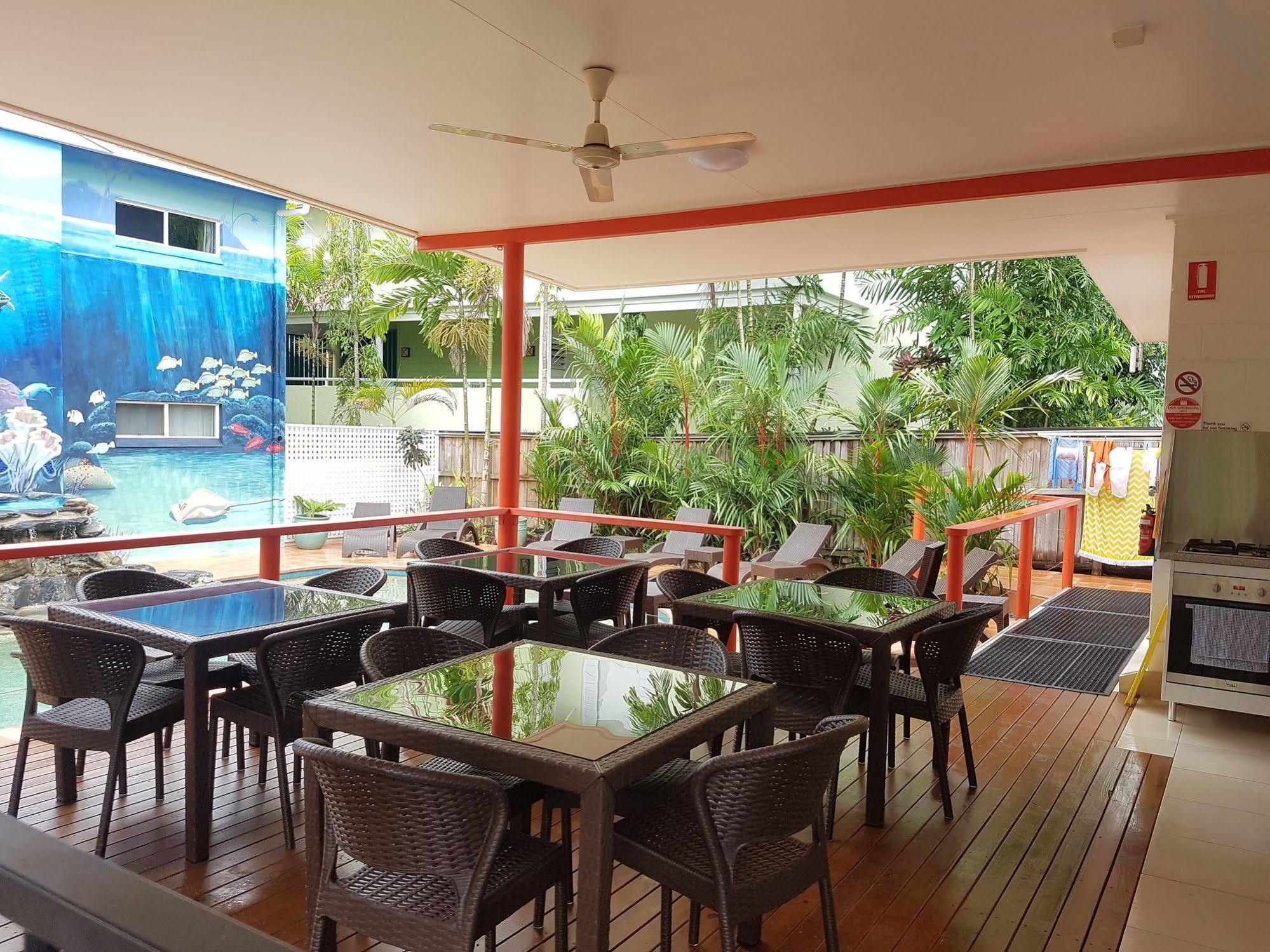 Port Douglas Motel Esterno foto