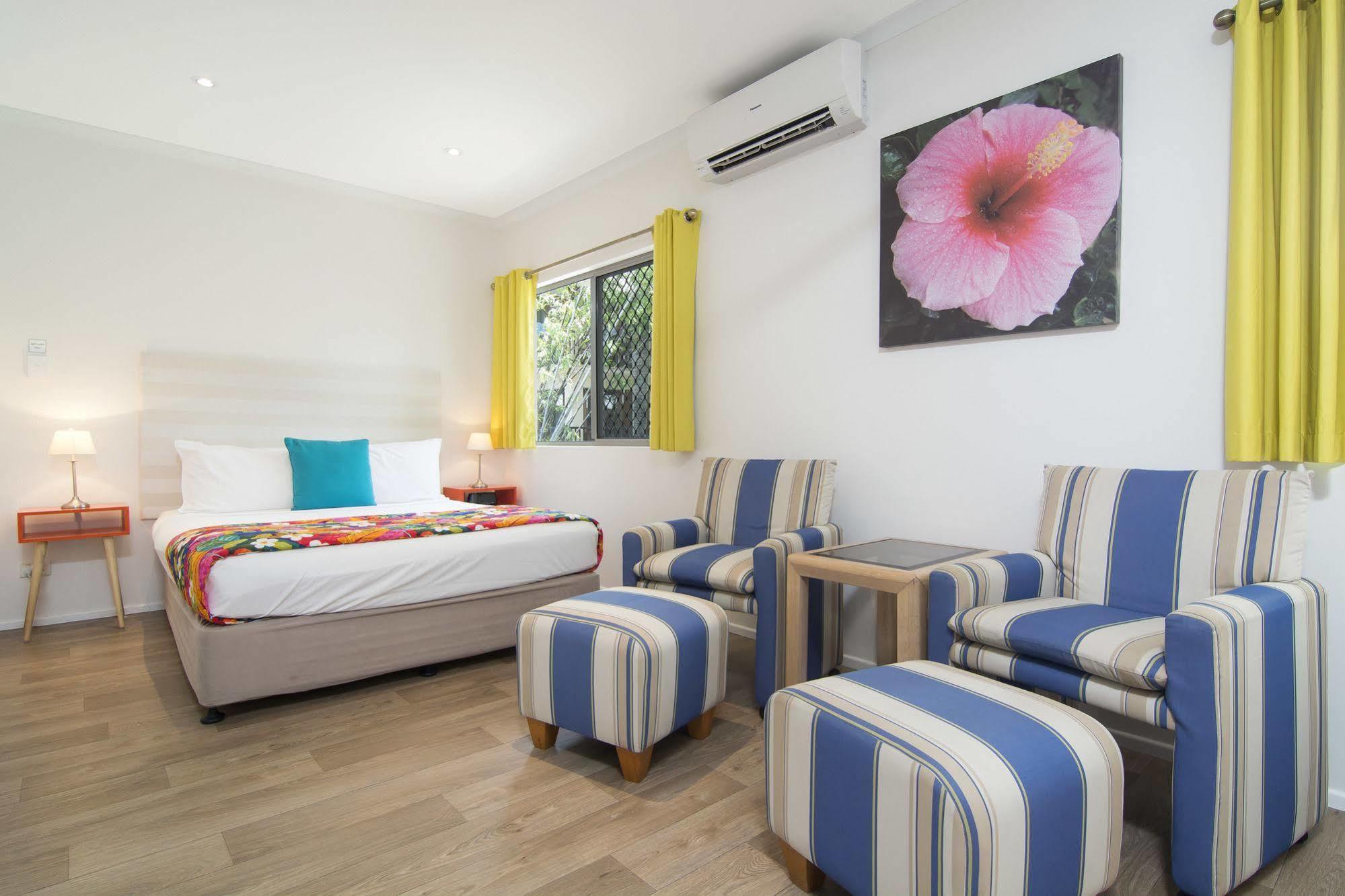 Port Douglas Motel Esterno foto