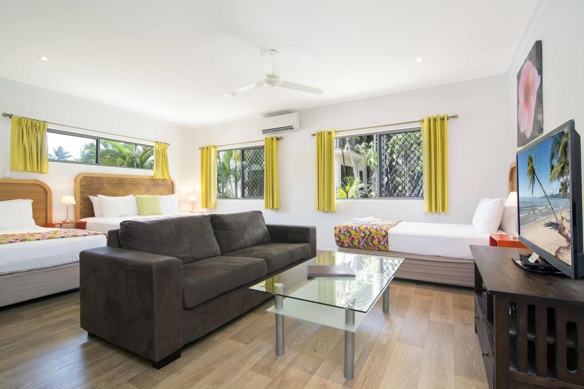 Port Douglas Motel Esterno foto