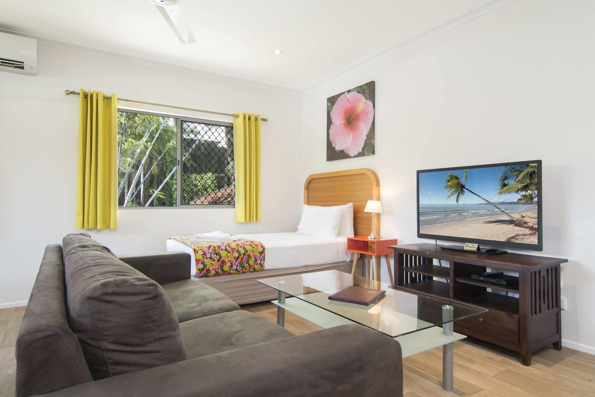 Port Douglas Motel Esterno foto